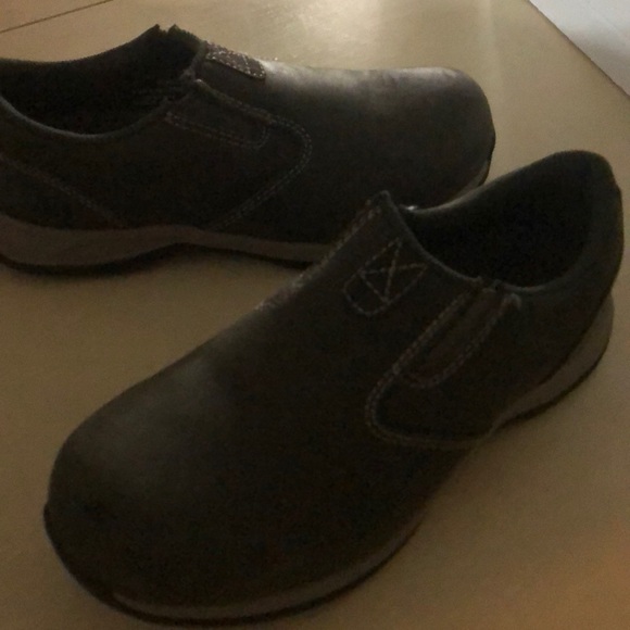 Red Wing Shoes Shoes - Red wing (steel toe) , never worn . Red Wing Shoes Shoes - Red wing (steel toe) , never worn .